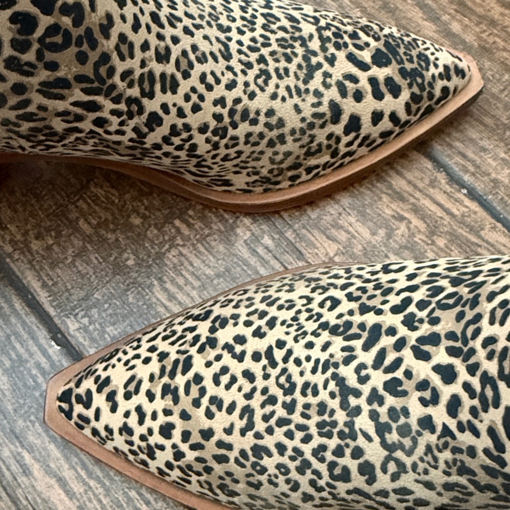 Dolce Vita Shana Tan/Black Dusted Leopard Suede Ankle Boots-Size 7.5 - Picture 14 of 16